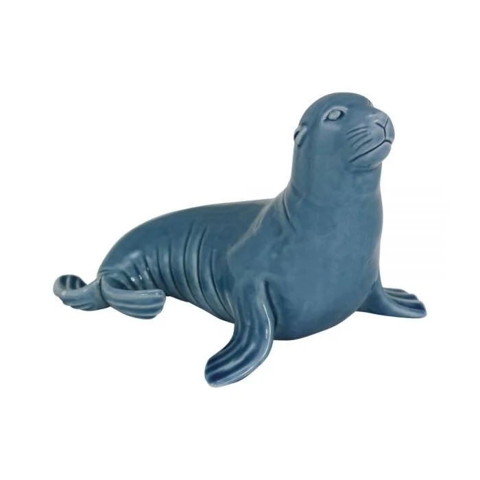 SeaClub Robbbe sitzend