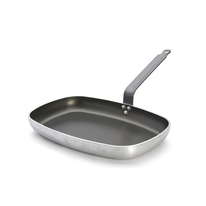De Buyer rechteckige Fischpfanne 38 cm aus Aluminium mit schwarzer Antihaftbeschichtung und schmalem Eisengriff, Schrägansicht