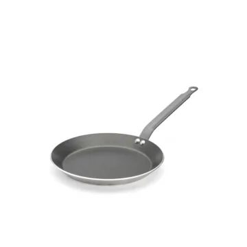 De Buyer Crepe-Pfanne Choc Antihaft Ø 22cm mit dunkelgrauer Antihaftbeschichtung, flachem Rand und gusseisernem Stiel, Schrägansicht